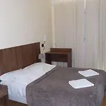 Domaine Residentiel De Mazieres 3*