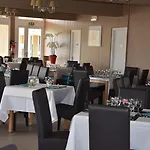 홀리데이파크 Domaine Residentiel De Mazieres 3*