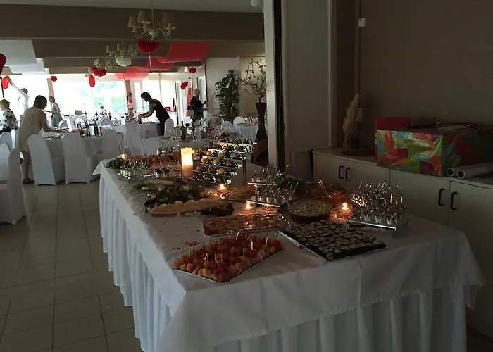 פארק נופש Domaine Residentiel De Mazieres Montcabrier (Lot)