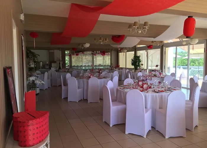 Domaine Residentiel De Mazieres Montcabrier (Lot)