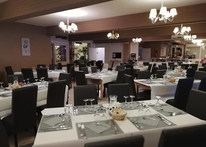 Domaine Residentiel De Mazieres 3*