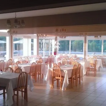 Πάρκο διακοπών Domaine Residentiel De Mazieres 3*