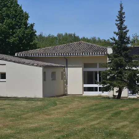 Domaine Résidentiel De Mazières 3*