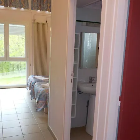 Domaine Residentiel De Mazieres Holiday park Montcabrier (Lot)