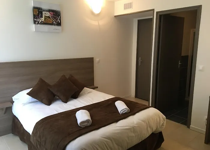 假日公园 Domaine Residentiel De Mazieres 3*