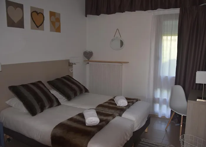 Domaine Residentiel De Mazieres 假日公园 3*